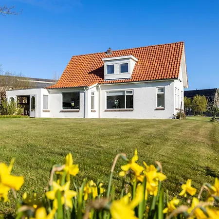 Bollenzicht Holiday home *